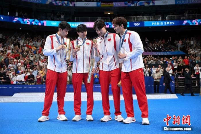 潘展乐：嘲讽与欢呼在水下无声，靠信念与团队