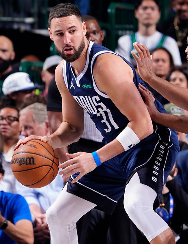 勇士客场逆转独行侠 波神爆发助球队险胜