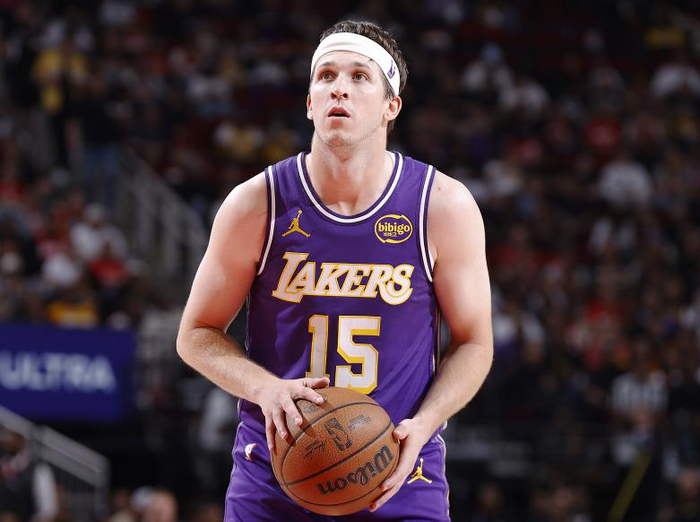 奥斯汀·里夫斯崛起成湖人核心 顶薪合同或成现